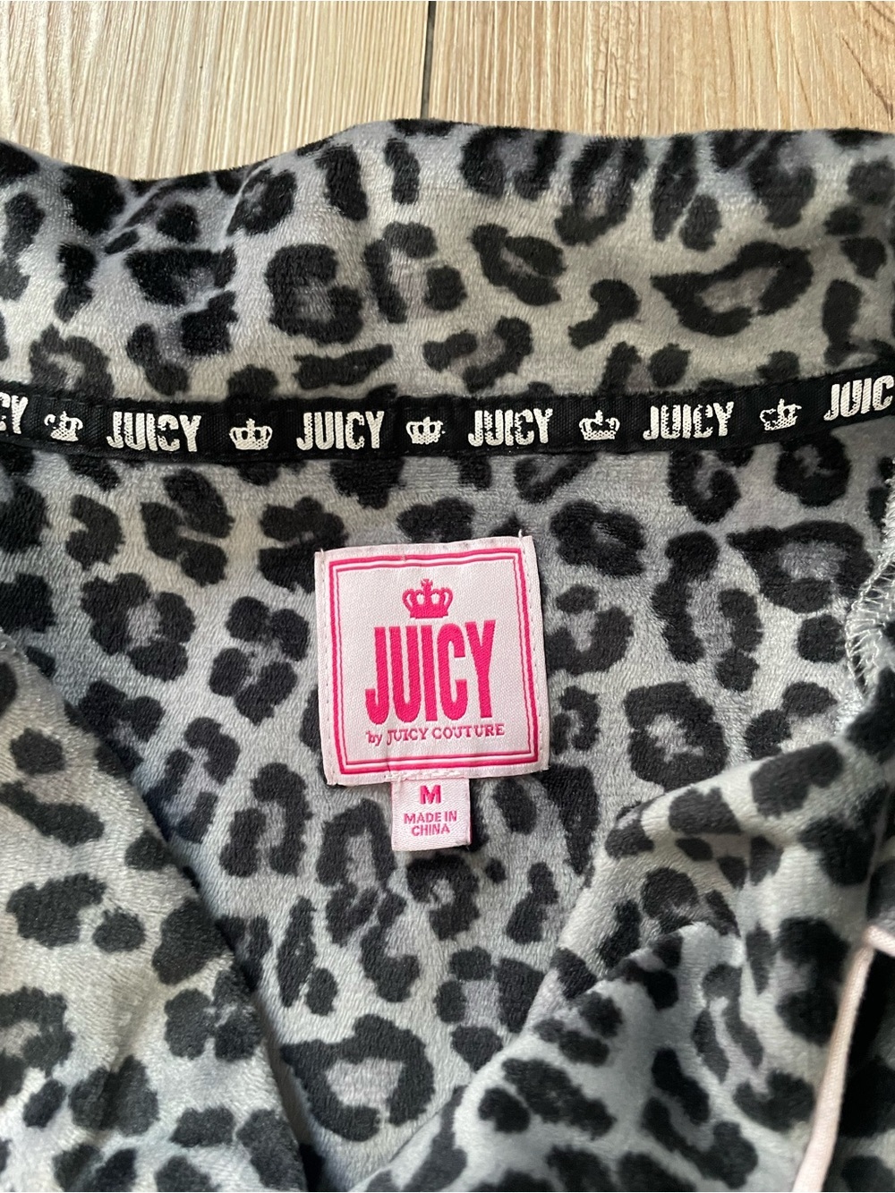 Juicy Couture Gray and Black Leopard Print Pajama Short Set - Picture 4 of 4